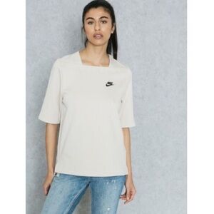 Nike Cream Tan Short Sleeve Boxy Tee Small Gorpcore Athletic Square Neck